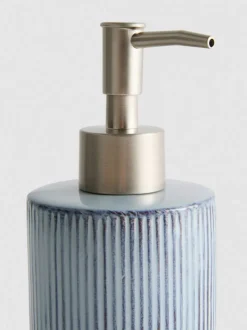 Dispensador de jabón acanalado