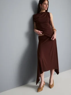 Falda midi con bajo tipo pañuelo