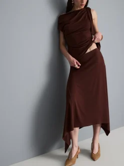 Falda midi con bajo tipo pañuelo