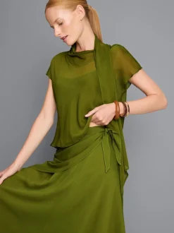 Falda midi con lazada