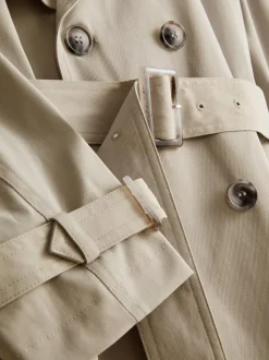 Gabardina básica con cinturón