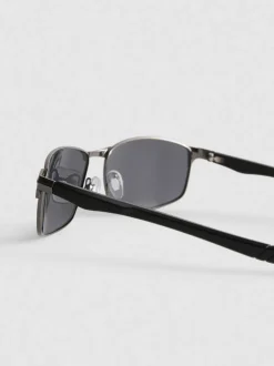 Gafas de sol de espejo con montura rectangular