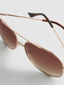 Gafas de sol de estilo aviador tintadas