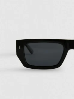 Gafas de sol finas con montura rectangular