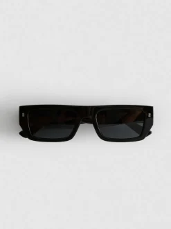 Gafas de sol finas con montura rectangular
