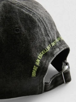 Gorra de béisbol con bordado de «The Exorcist»