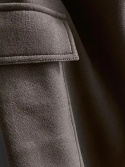 Joggers estilo cargo con bajos ajustados