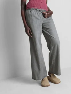 Joggers vaqueros de pernera recta
