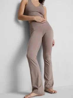 Leggings deportivos acampanados de talle alto