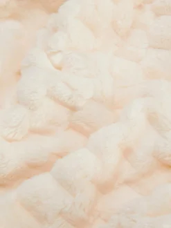 Manta extrasuave con textura de nido de abeja