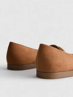 Mocasines bajos de horma ancha