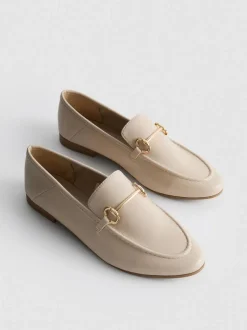 Mocasines con detalle de bocado de caballo