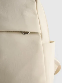 Mochila con bolsillo con cremallera