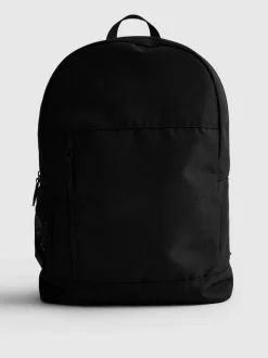 Mochila con correas ajustables