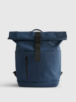 Mochila con solapa enrollable