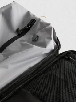 Mochila de viaje con compartimento al vacío