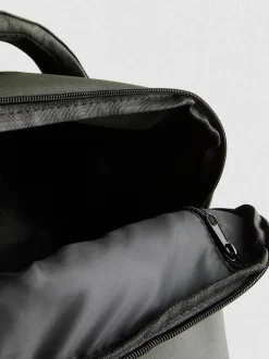 Mochila de viaje de estilo militar