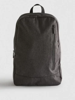 Mochila texturizada con cremallera