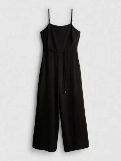 Mono de tirantes con cinturón y pernera ancha