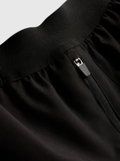Pantalón corto de deportivo con cordón de ajuste