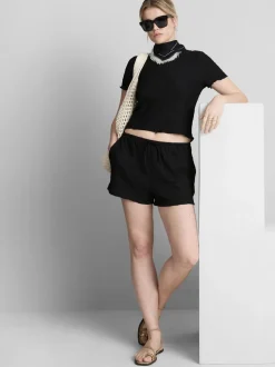 Pantalón corto fruncido con cordón de ajuste