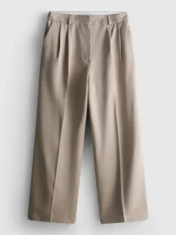 Pantalón plisado de pernera ancha