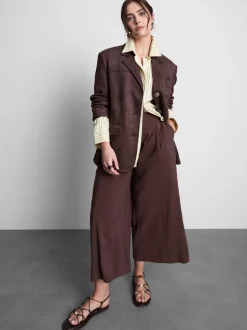Pantalones anchos tipo culotte de talle medio