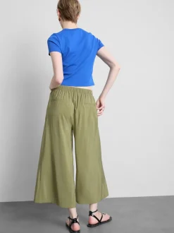Pantalones anchos tipo culotte de talle medio