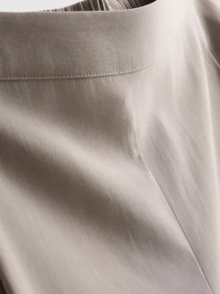 Pantalones anchos tipo culotte de talle medio