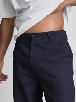 Pantalones chinos de talle medio