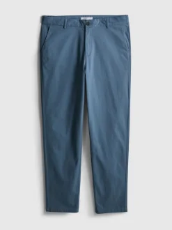 Pantalones chinos entallados