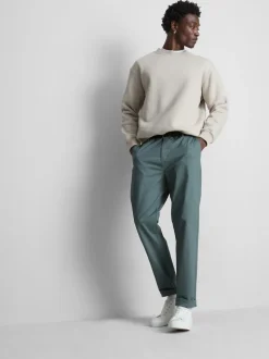 Pantalones chinos entallados