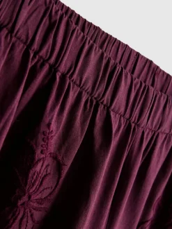 Pantalones cortos bordados con flores de algodón