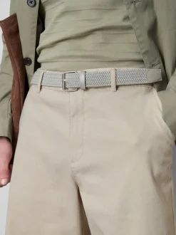 Pantalones cortos chinos con cinturón