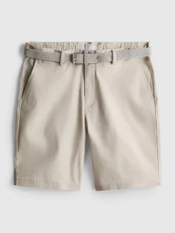 Pantalones cortos chinos con cinturón