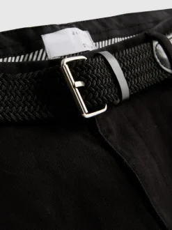 Pantalones cortos chinos con cinturón