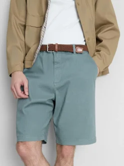 Pantalones cortos chinos con cinturón
