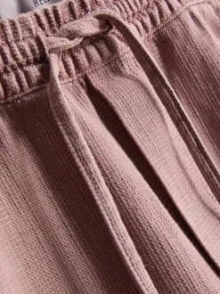 Pantalones cortos texturizados con cordón de ajuste