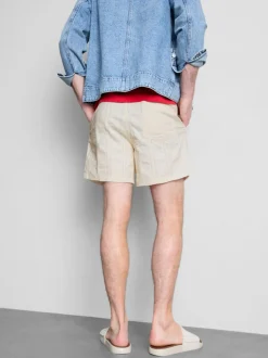 Pantalones cortos texturizados con cordón de ajuste