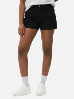 Pantalones cortos vaqueros con bajos vueltos