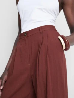 Pantalones de talle medio holgados y texturizados