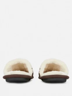 Pantuflas con costura central