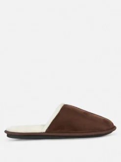 Pantuflas con costura central