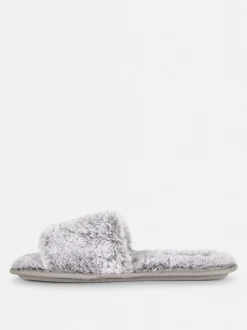 Pantuflas suaves con tiras cruzadas