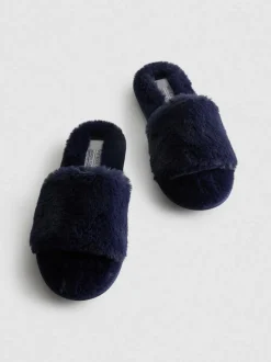 Pantuflas suaves con tiras cruzadas