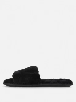 Pantuflas suaves con tiras cruzadas