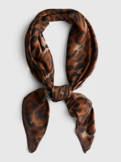 Pañuelo con estampado animal