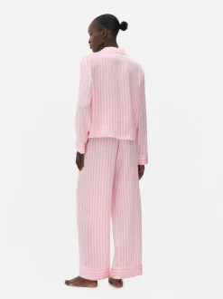 Pijama a rayas de satén