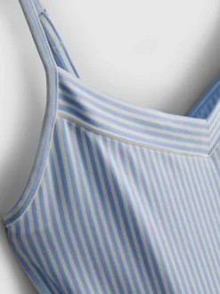 Pijama corto con camiseta de tirantes a rayas