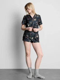 Pijama corto con estampado gráfico de Bratz
